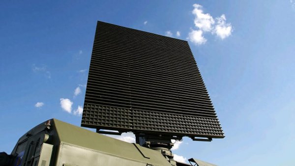 股壹佰 中国雷达突破8000公里探测，隐身战机无处遁形，太平洋尽收眼底